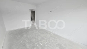 Casa de vanzare 380mp teren liber 4 camere 2 parcari Selimbar - imagine 13