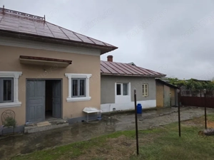 Casă cu Teren intravilan 1500 mp, Centrală termică, Poiana Lacului - 60.000 € - imagine 4