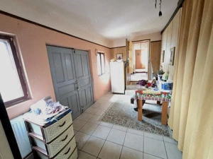 Casă cu Teren intravilan 1500 mp, Centrală termică, Poiana Lacului - 60.000 € - imagine 5
