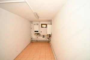 Vila spatioasa, pretabil pentru locuit/clinica, zona Micro 17 – Galati - imagine 9