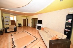 Vila spatioasa, pretabil pentru locuit/clinica, zona Micro 17 – Galati - imagine 11