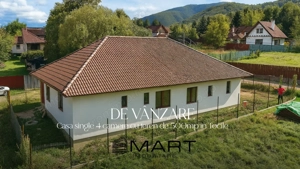 Casa single 4 camere, 130 mp, 2 fronturi stradale in Tocile