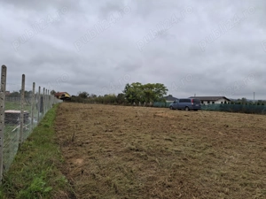 teren intravilan Sacalaseni - imagine 3