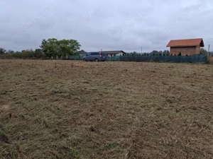 teren intravilan Sacalaseni - imagine 2