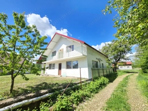 Vânzare proprietate multifuncțională, în Arcani, sat Sănătești - la DN 67 D