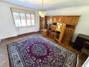 Apartament spatios cu 3 camere, garaj si teren   Str. Simion Barnutiu nr. 3, Satu Mare