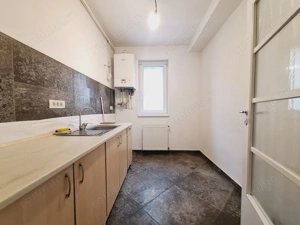 Bucatarie INCHISA. Decomandat. ETAJUL 1 ! Langa Penny. - imagine 3