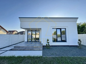 Casa individuala superba cu 4 camere, garaj | Sacalaz - imagine 3