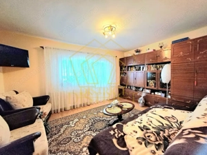 Apartament 1 camera decomandat spatios I Soarelui - imagine 3