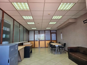 Se ofera spre inchiriere birou spatiu comercial in zona vitan de 44 mp, etaj 5. - imagine 3