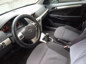 De vânzare  Opel Astra H.An.2008.Motorina. .Motor 1.7. - imagine 3 De vânzare  Opel Astra H.An.2008.Motorina. .Motor 1.7. - imagine 3