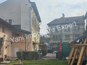 Pensiune de vânzare în Curtea de Argeș, piața centrală. - imagine 11