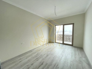 Casa despărțită prin garaj cu 5 camere | Giroc - imagine 12