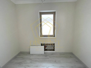 Casa despărțită prin garaj cu 5 camere | Giroc - imagine 13