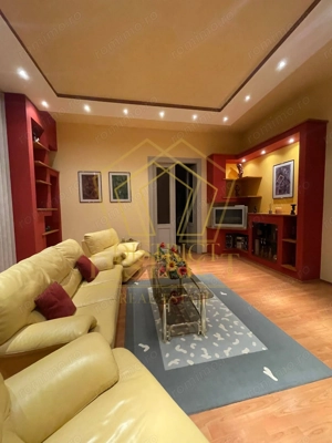 Apartament deosebit cu 3 camere | Cladire istorica | Central - imagine 12