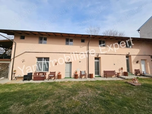 Pensiune de vânzare în Curtea de Argeș, piața centrală. - imagine 3