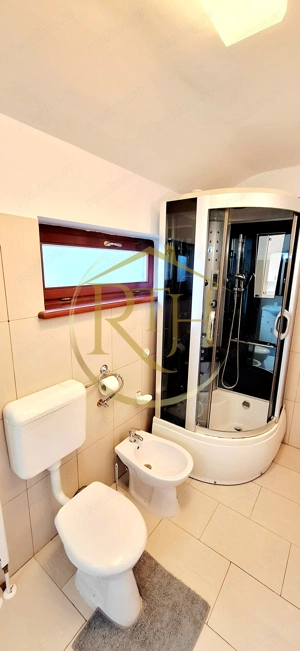 Oferim spre inchiriere, casa deosebi cu 4 camere,2 garaje,zona Soarelui-Braytim - imagine 15