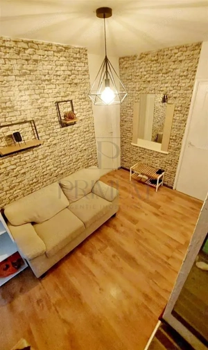 SEMICENTRAL - 4 CAM - DECOMANDAT - ETJ.3 -CENTRALA - ZONA EXCELENTA-