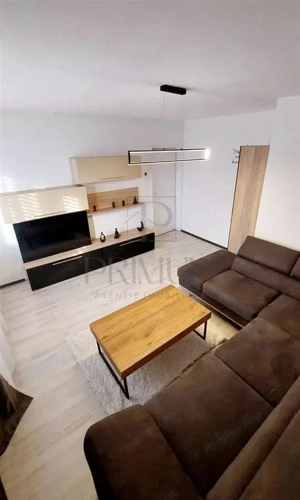 MEDICINA - ETAJ 3 - DECOMANDAT - 4 CAMERE - DEBARA - CENTRALA PROPRIE - CLIMA