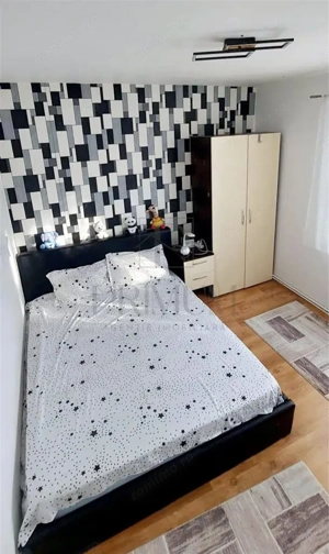 MEDICINA - ETAJ 3 - DECOMANDAT - 4 CAMERE - DEBARA - CENTRALA PROPRIE - CLIMA - imagine 10