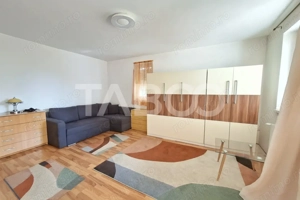 Garsoniera decomandata de vanzare cu lift si pivnita Colinei Sibiu