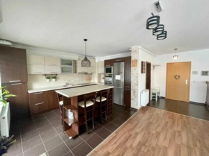 Duplex de 3 camere ( 2 locuri parcare si boxa)-Tractorul-Coresi - imagine 1