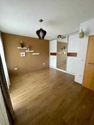 Duplex de 3 camere ( 2 locuri parcare si boxa)-Tractorul-Coresi - imagine 5