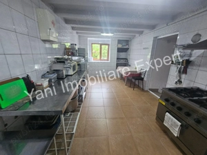 Pensiune de vânzare în comuna Valea Iașului, Judet Arges. - imagine 13