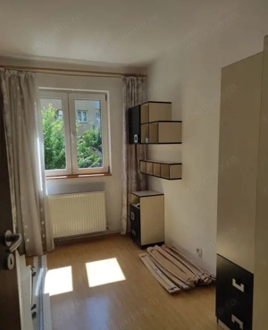 Apartament de 3 camere ( Centrala proprie )-Astra