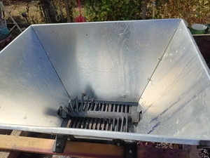 Zdrobitor struguri cu 2 valturi