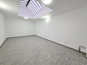 Spatiu comercial in Campina, Complex Rafinarie--34 mp--1900 lei - imagine 2