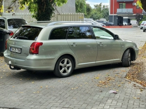 Toyota avensis dublu climatronic scaune incalzite pilot automat   carlig remorcare Oglinzi electrice - imagine 2 Toyota avensis dublu climatronic scaune incalzite pilot automat   carlig remorcare Oglinzi electrice - imagine 2