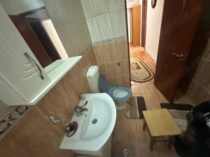 Vand apartament 2 camere - imagine 8