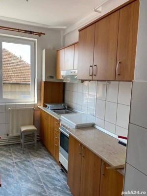 Apartament cu 2 camere de închiriat - Zona Mihai Viteazul  - imagine 3