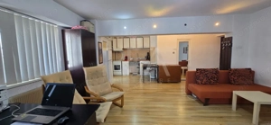 Garsonieră decomandată Calea Călărașilor – 2 balcoane, etaj 6