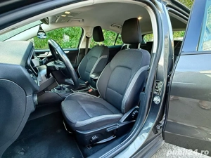 Ford Focus 1.0 EcoBoost Trend - imagine 9
