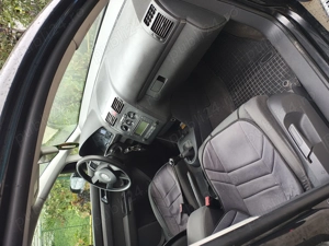 Vw Touran 1.6 fsi benzina+gpl - imagine 3 Vw Touran 1.6 fsi benzina+gpl - imagine 3