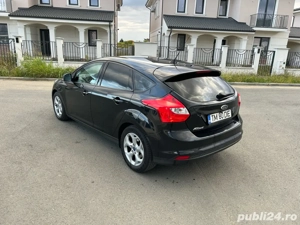 Ford Focus 1.6 i,105 cp,2011(benzina) - imagine 4