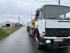 Iveco basculabil cu macara.