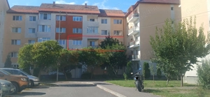 apartament 3 camere lenin etaj 2