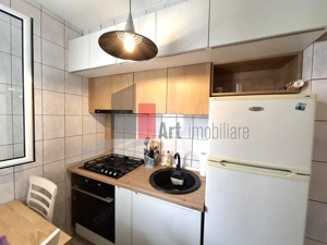 Gars. 31 mp, et 9/10, bloc reabilitat, instalații refăcute, mobilată și utilată - imagine 10