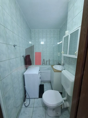 Gars. 31 mp, et 9/10, bloc reabilitat, instalații refăcute, mobilată și utilată - imagine 12