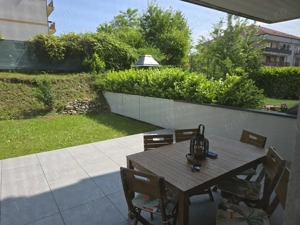 Inchiriez apartament de lux cu gradina, utilat si mobilat - imagine 2