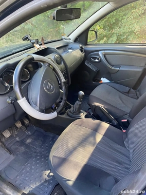 Dcia Duster - imagine 8 Dcia Duster - imagine 8