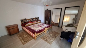 Casa cu 300 mp teren, singur in curte, spre vanzare, cart. Unirii - imagine 2