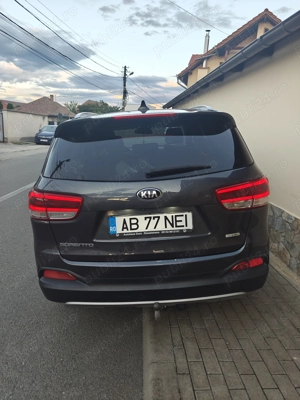 Kia Sorento 2.2CRDI 4x4 AWD Platinum - imagine 3