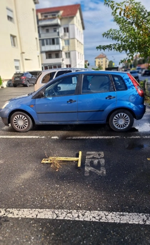 Vând Ford Fiesta Hatchback 2003 1.3 benzina - imagine 4