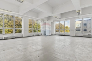 Cladire unica cu destinatii multiple de vanzare Ultracentral Arad - imagine 7