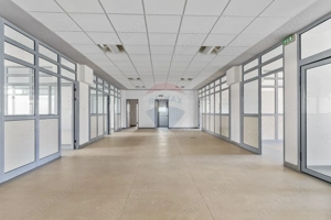 Cladire unica cu destinatii multiple de vanzare Ultracentral Arad - imagine 12