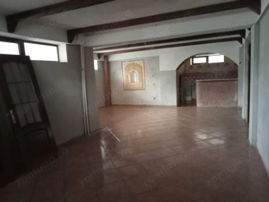 Casă mare cu potențial, 4 niveluri – investiția ideală în Galați! - imagine 5